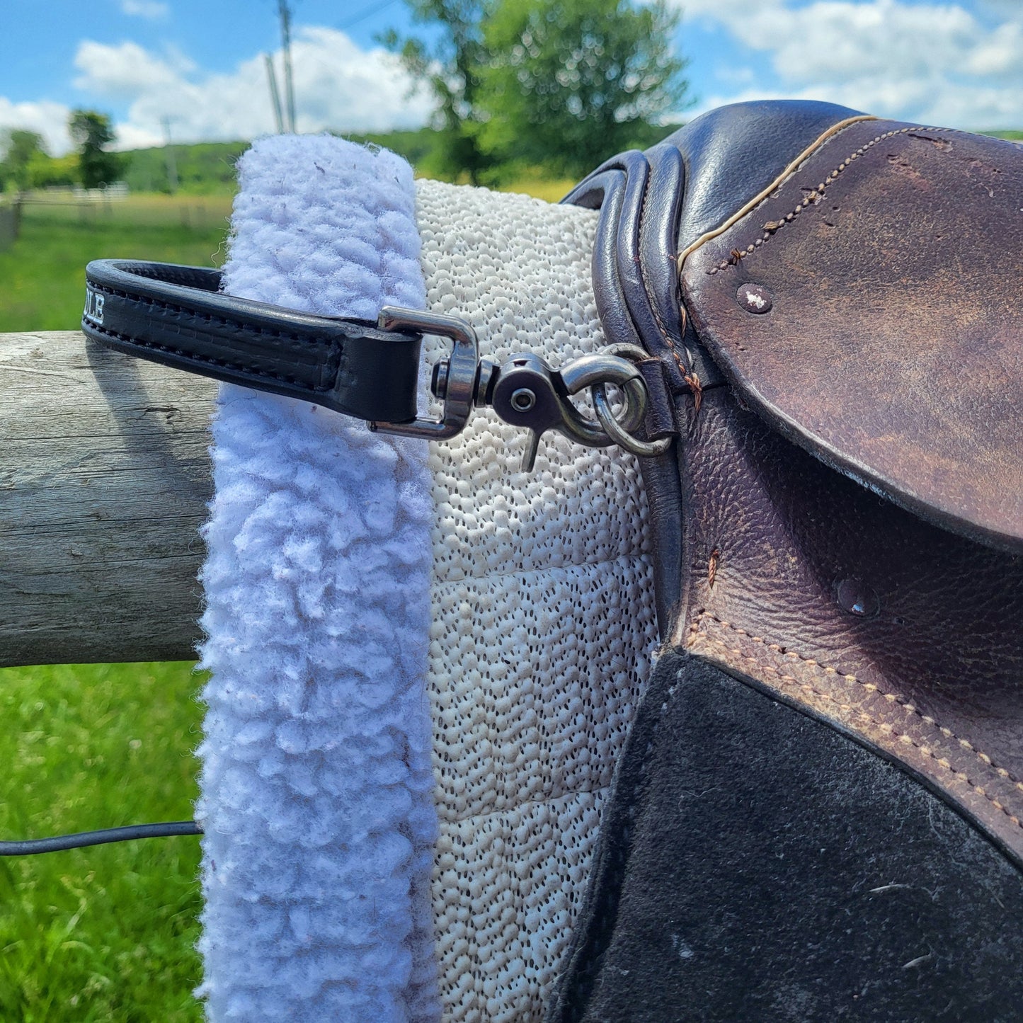 English Saddle Grab Strap