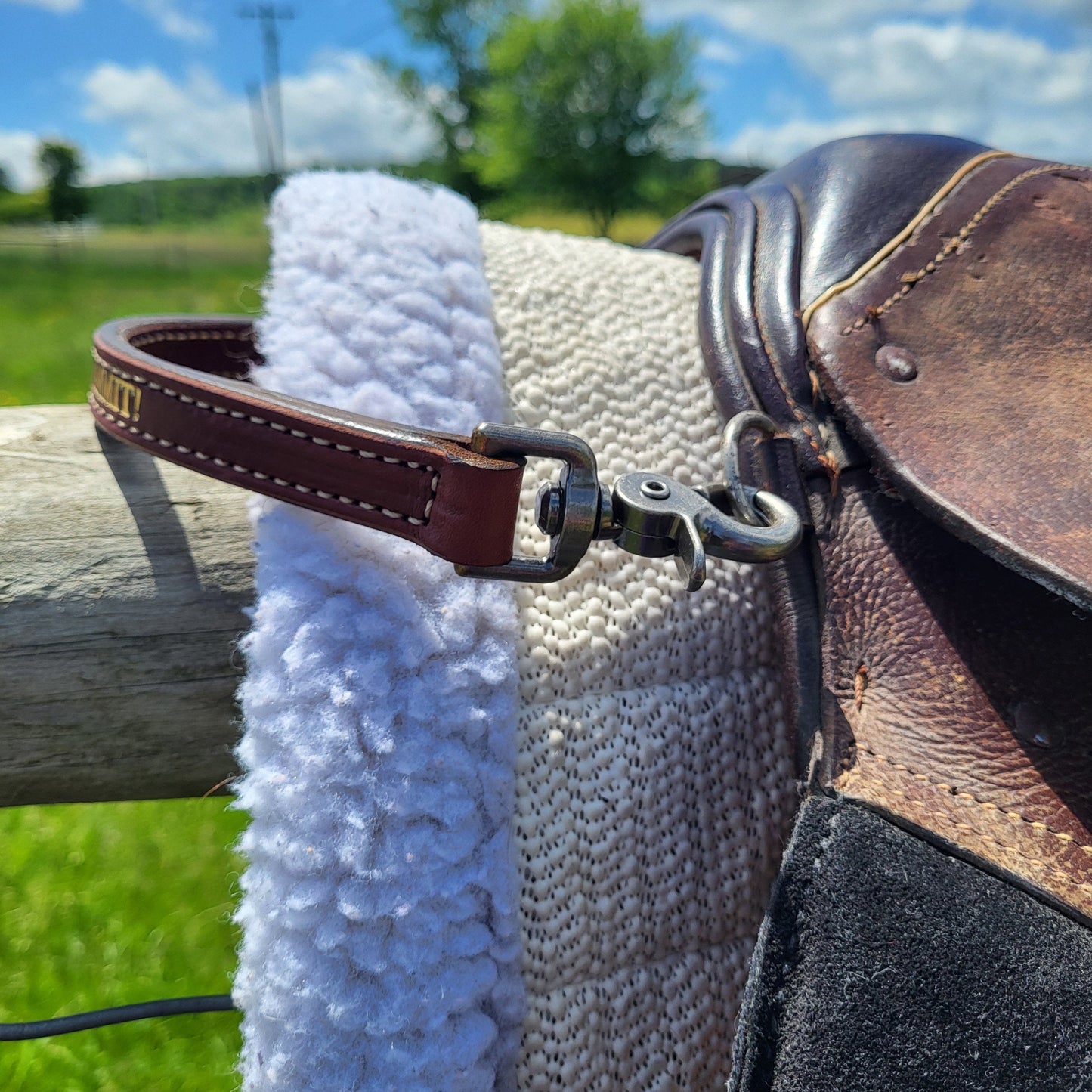 English Saddle Grab Strap